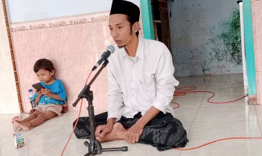 Puasa membawa kita jadi belajar sabar dalam meningkatkan ketaqwaan  kepada Alloh SWT.